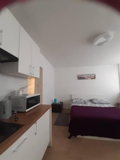 Lubmarex 1 Aleja Solidarnosci 71 Apartment *